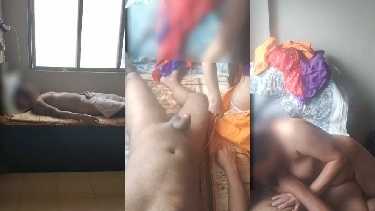 सेक्सी माँ ने लोकडाउन में बेटे का लंड चूसा इंडियन ब्लोव्जोब