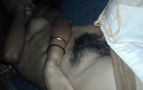 रंडी पिंकी ने झांट वाली चूत चुदवाई